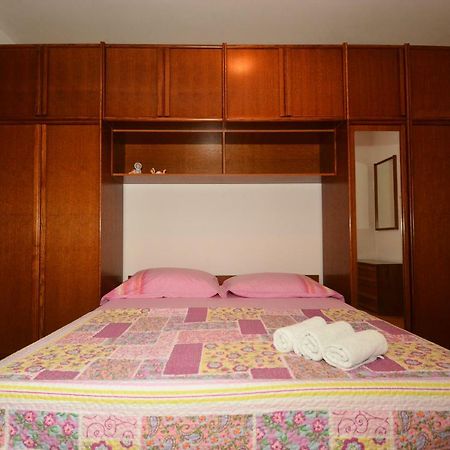 אומיס Apartman Vanja מראה חיצוני תמונה